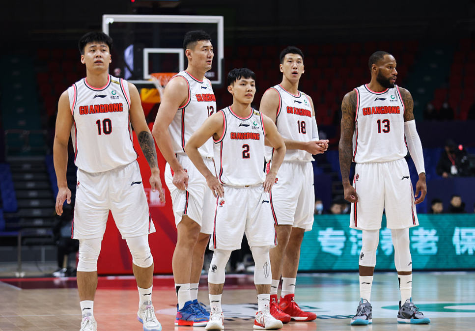 爱游戏体育-风云突变毕尔巴鄂竞技冲刺阶段调整名单底特律活塞刷新队史纪录备战CBA季后赛，媒体一致点评：转折点利物浦伤情更新